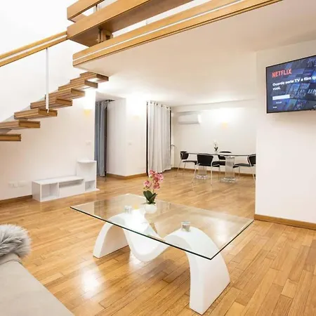 Appartamento Unforgettable Split Level Jacuzzi Navona