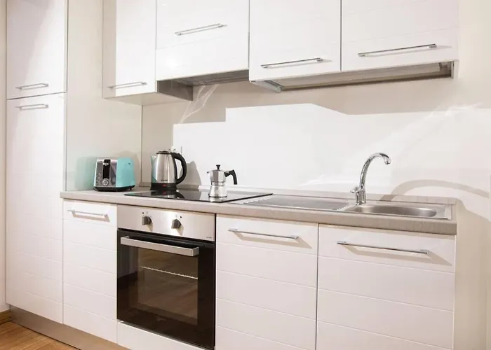 Unforgettable Split Level Jacuzzi Navona - Collection *