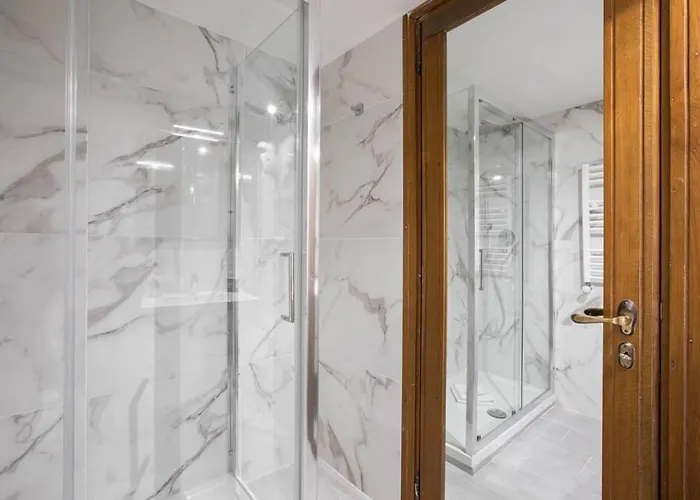 Unforgettable Split Level Jacuzzi Navona - Collection Rome