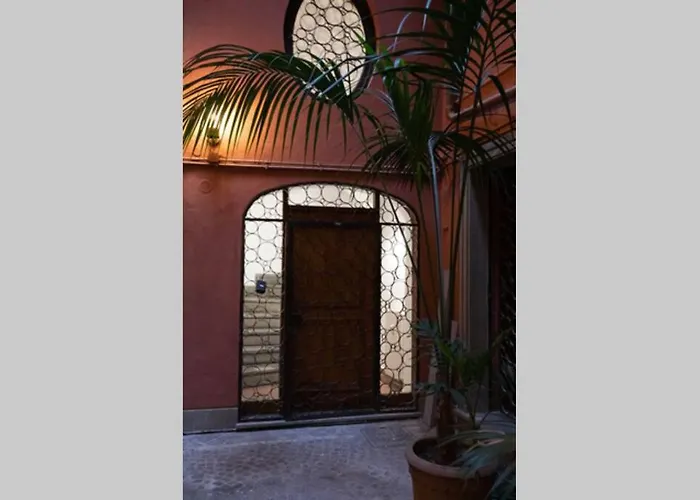 Unforgettable Split Level Jacuzzi Navona - Collection Apartment