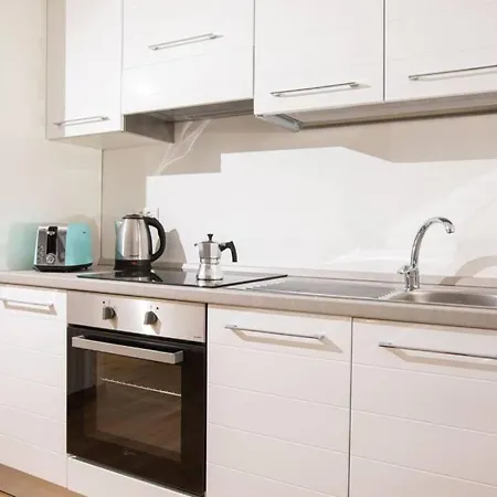 Unforgettable Split Level Jacuzzi Navona - Collection *