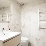 Unforgettable Split Level Jacuzzi Navona - Collection Apartman *