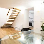 Unforgettable Split Level Jacuzzi Navona - Collection